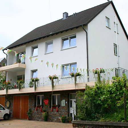 Ferienweingut Hensler Hotel บรีเดล ภายนอก รูปภาพ